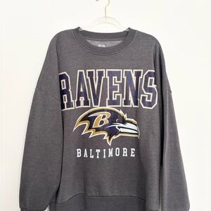Ravens Women's Gray Sweatshirt